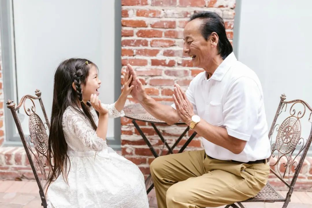 孩子上课走神、成绩不好、跑来跑去……家长要注意，他可能得了这种病！