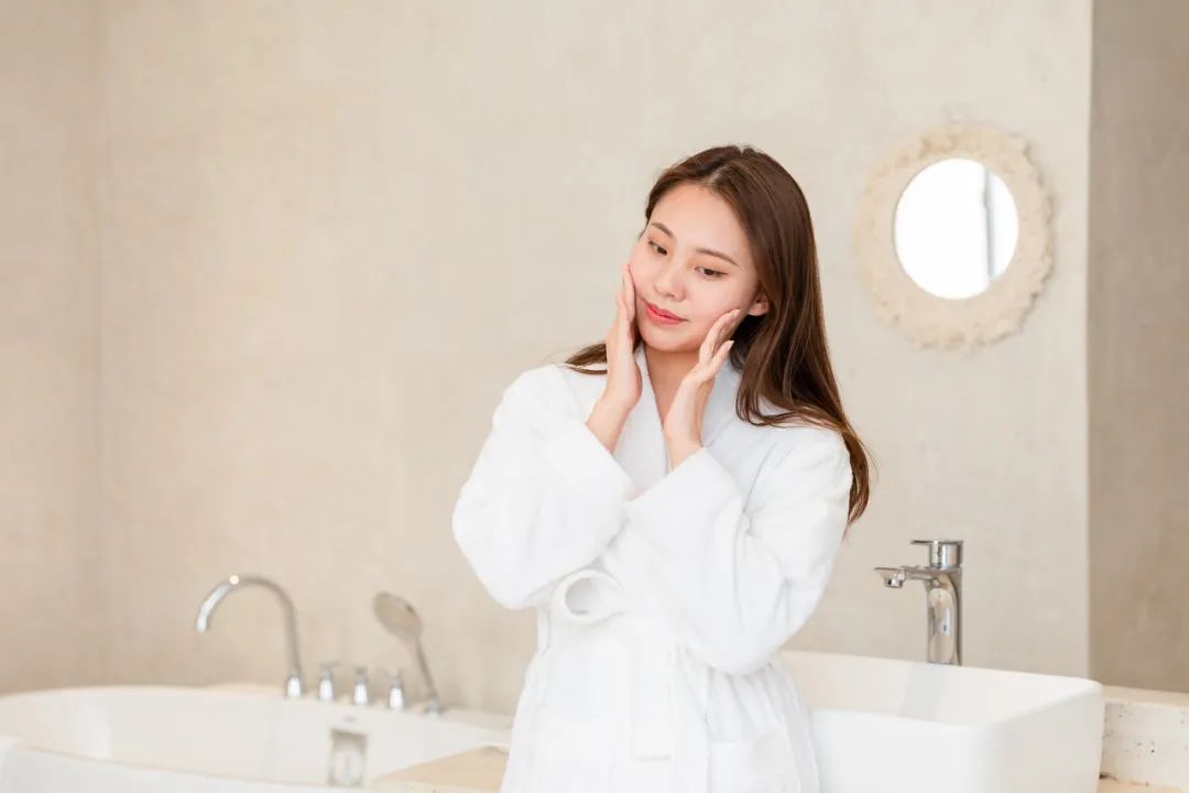 转发：防皱纹？防色斑？这份皮肤防衰秘籍请收下！