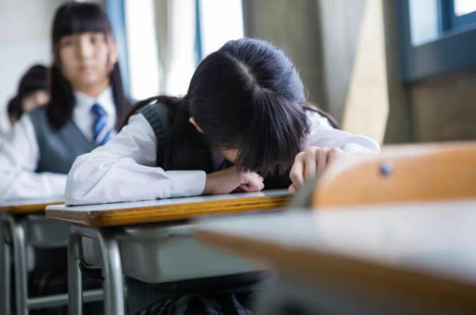 一到考试就发懵？如何帮助孩子改善考试压力？