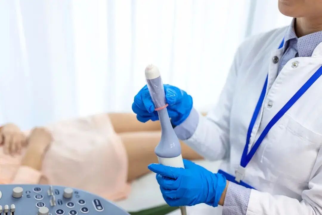 「试管婴儿」检查内膜厚度做腹部B超行吗？