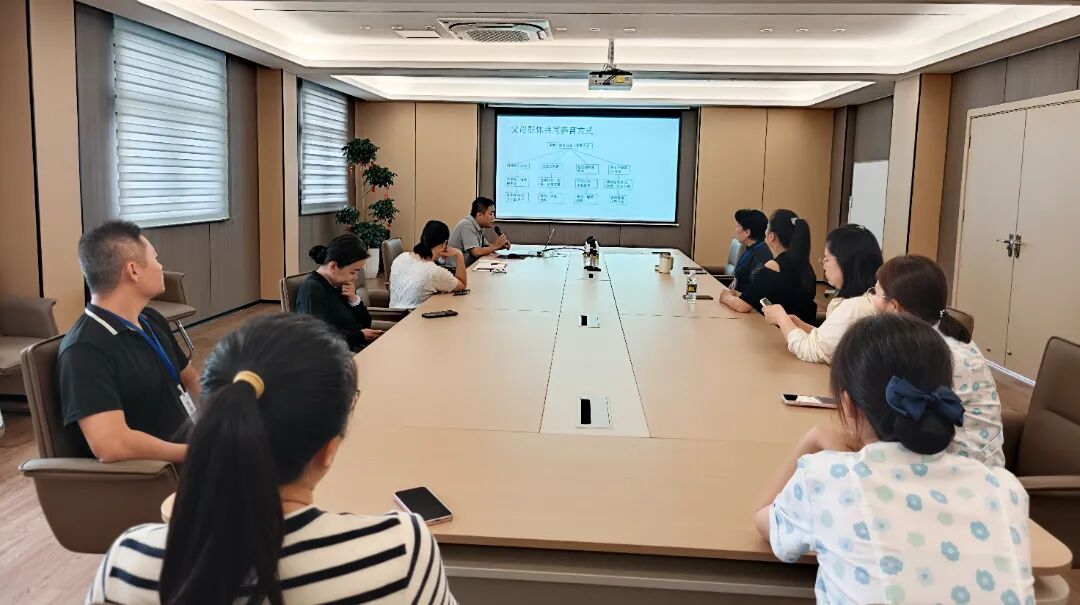 【教师沙龙第一场】学生情绪失控、逃学厌学、拒绝交流……老师如何应对？这场沙龙给出了答案